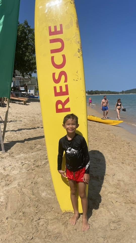Wan with rescue board