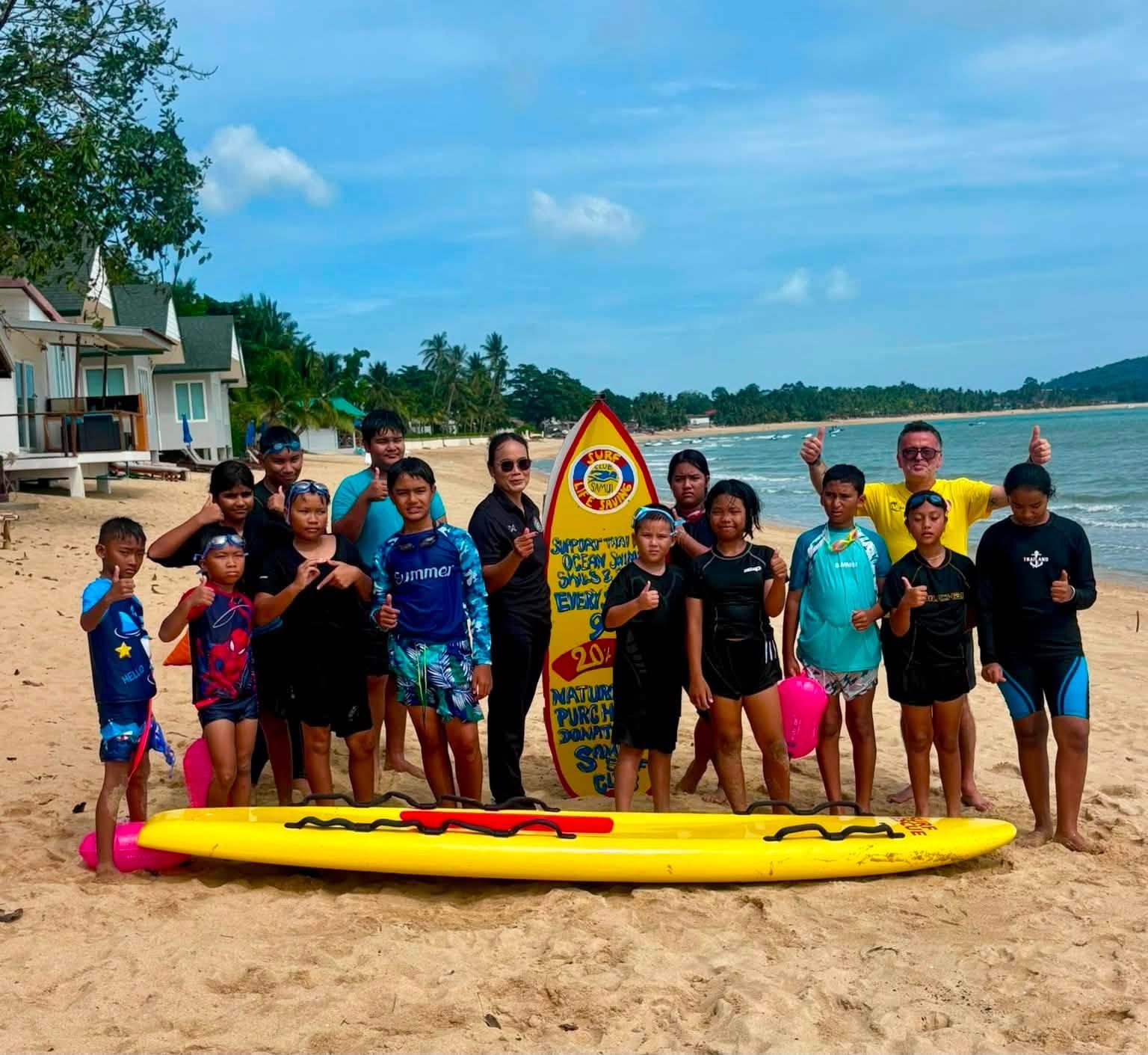 George with Khun Kanok and Thai children on 27 July 2026